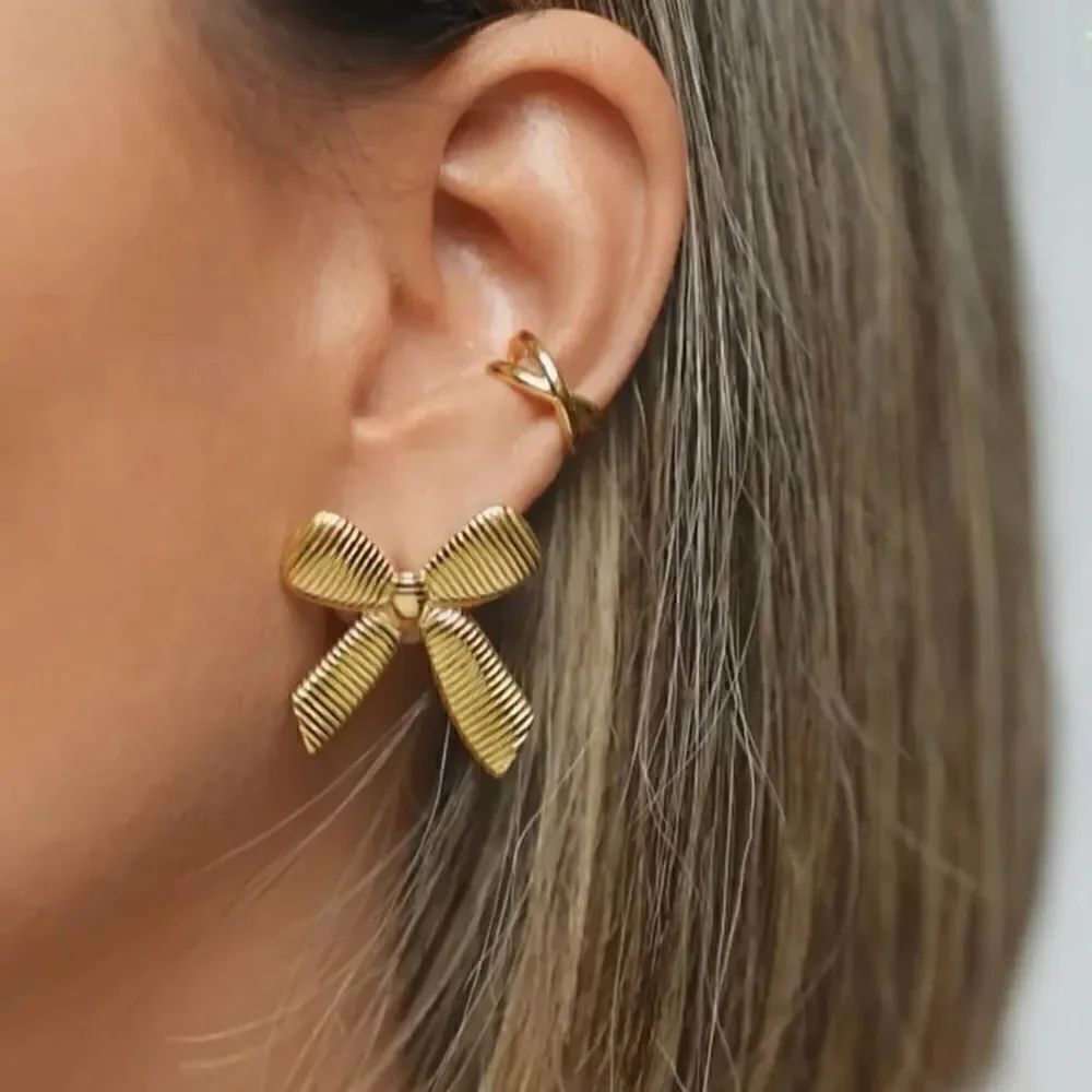 Textured bow earrings #1024